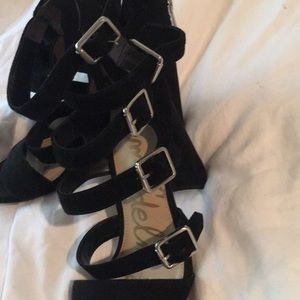 buckle velvet heels